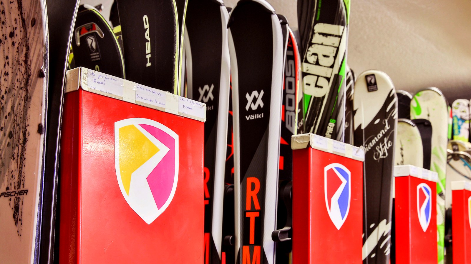 Location skis SNO2